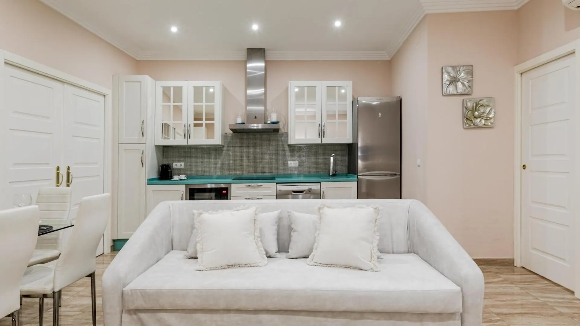 Isg Apartments Jose De Velilla Centro Parking Seville